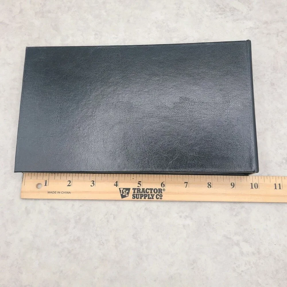 Ledger Outfit unused ledger